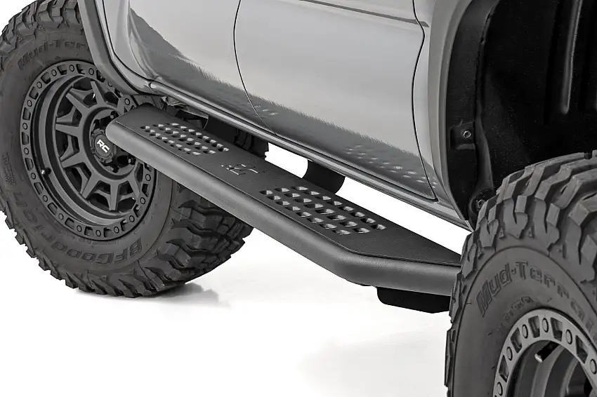 OV2 Running Boards - Side Step Bars - Crew Cab - Toyota Tacoma (2016-2023)